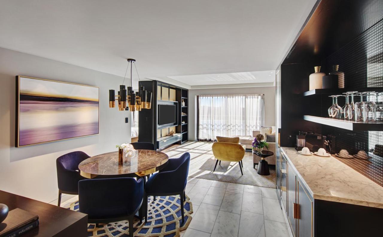 The Star Grand Hotel And Residences Сідней Екстер'єр фото A suite at the hotel