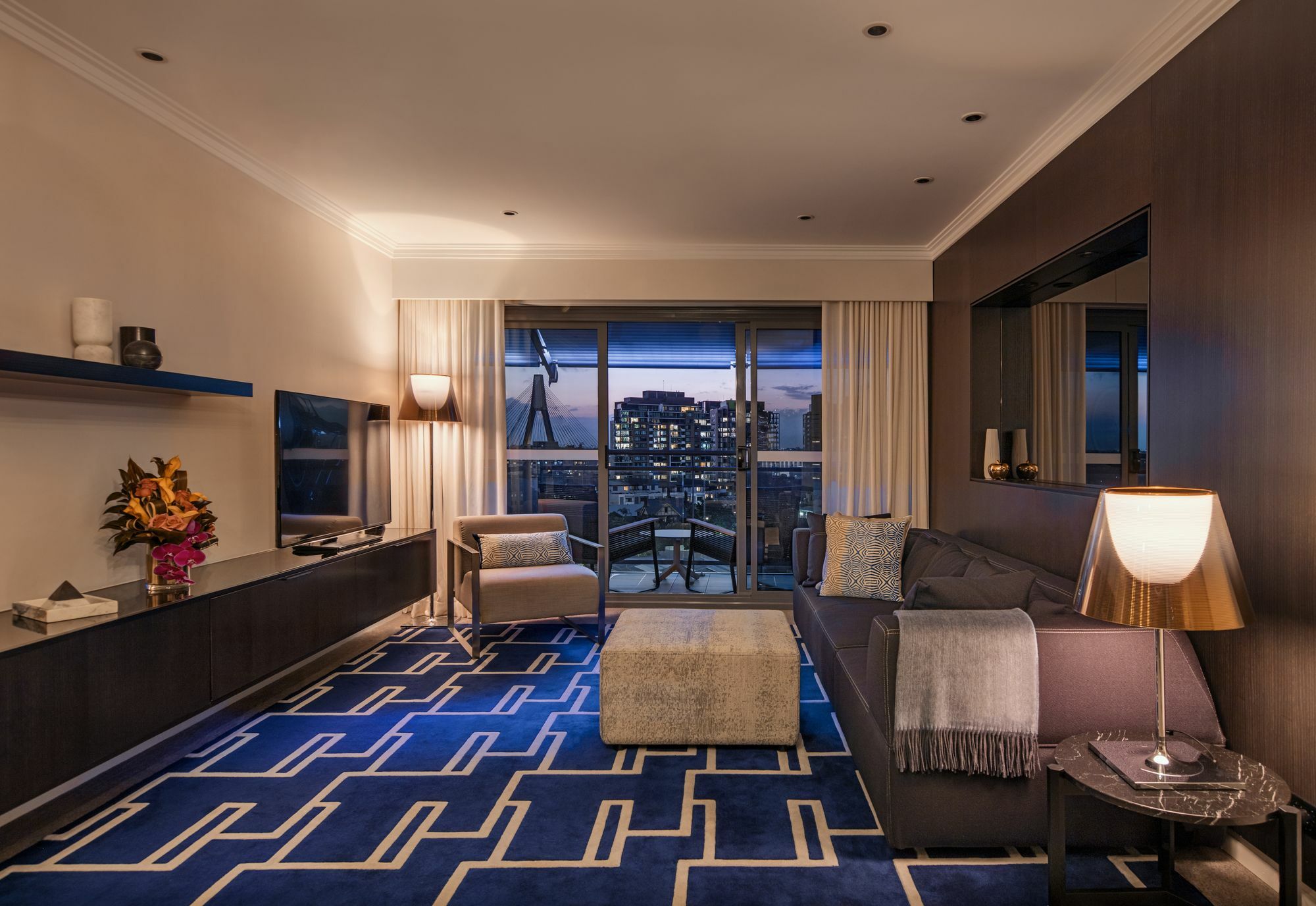 The Star Grand Hotel And Residences Сідней Екстер'єр фото A living room at the Ritz-Carlton, Singapore